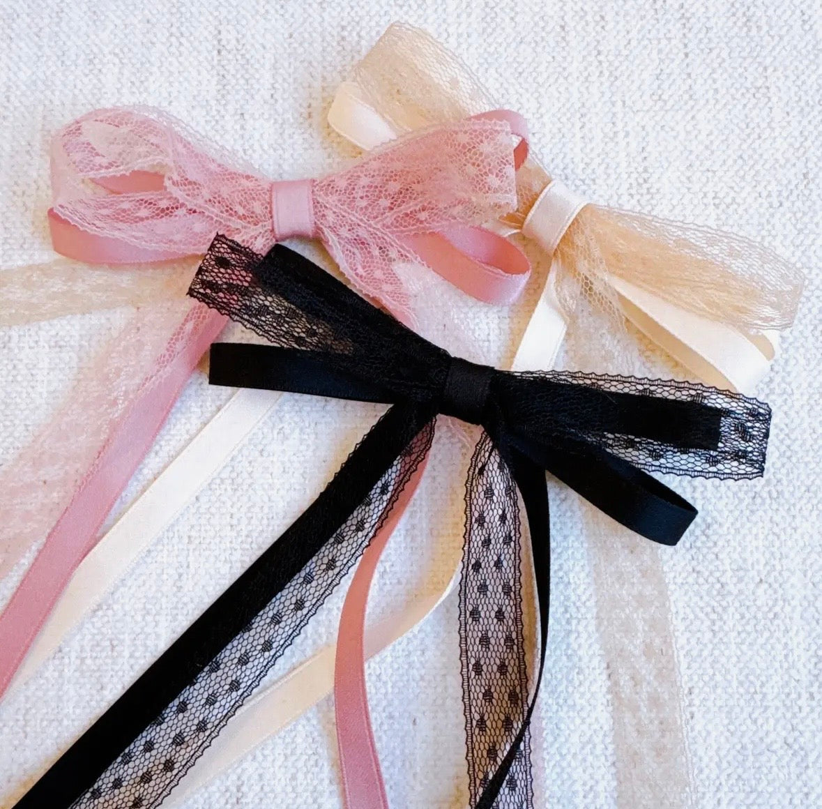 Lace clip bows- 3 pck