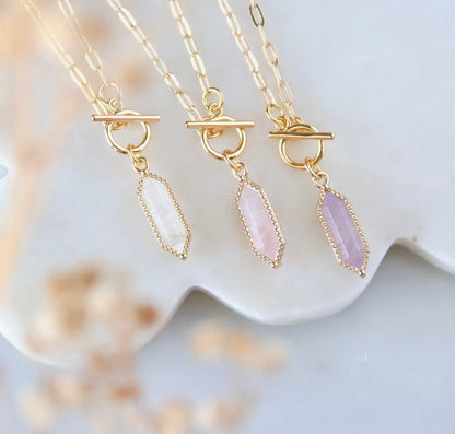 Quartztoggle necklace