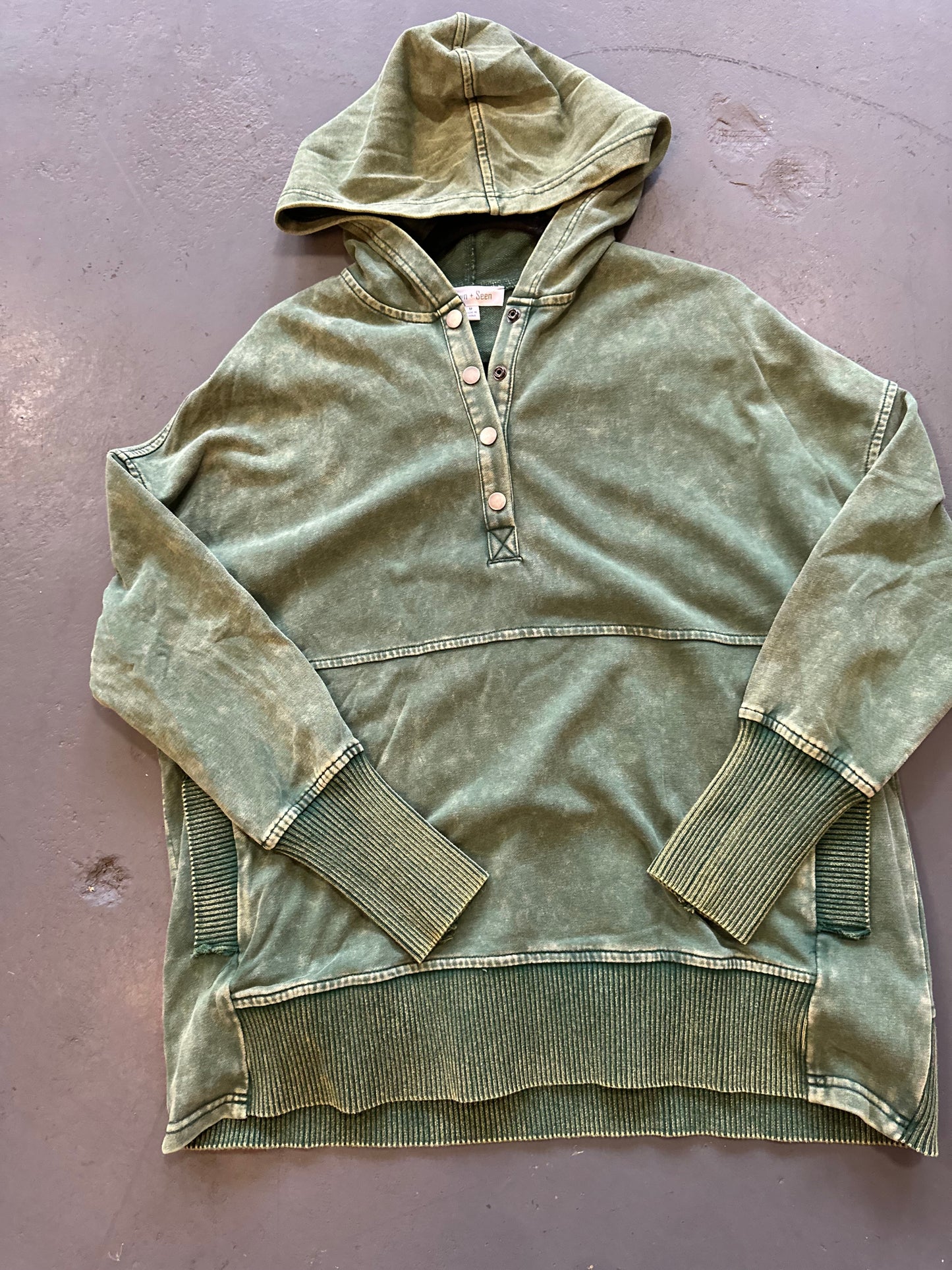 Mineral Wash Hoodie Sweatshirt