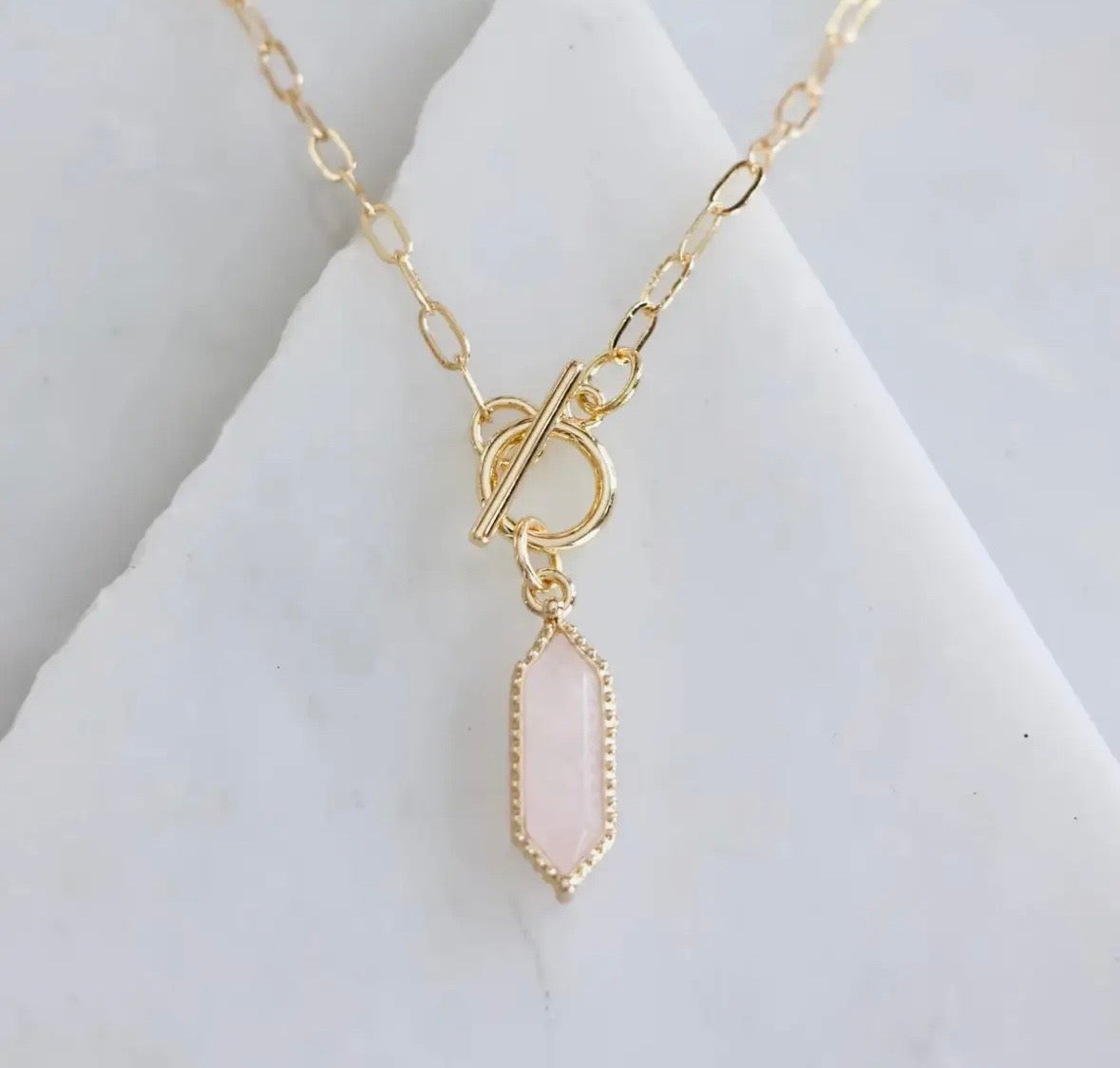Quartztoggle necklace