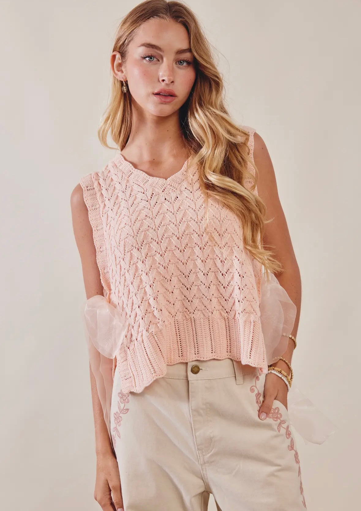 Knit ribbon tie vest