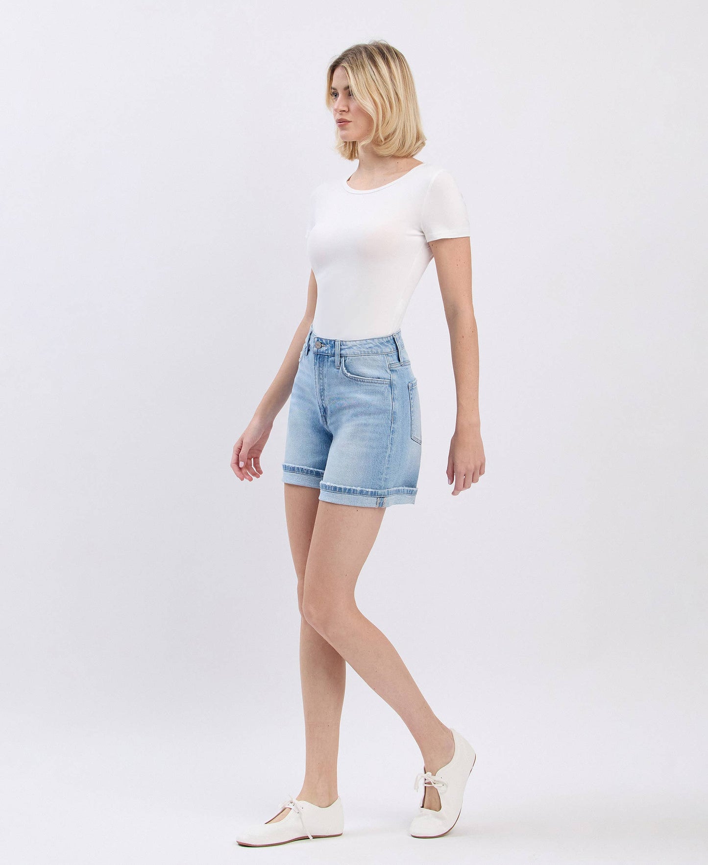 SUPER HIGH RISE MIDI DENIM SHORTS